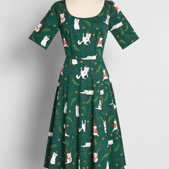 ModCloth x Collectif 'Festive Felines' Size US 10 Retro Swing Dress in Green - Picture 1 of 7